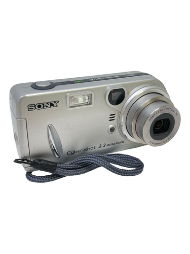 Cámara Compacta SONY CYBERSHOT DSC-P72 3 X 