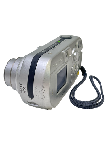 Cámara Compacta SONY CYBERSHOT DSC-P72 3 X 