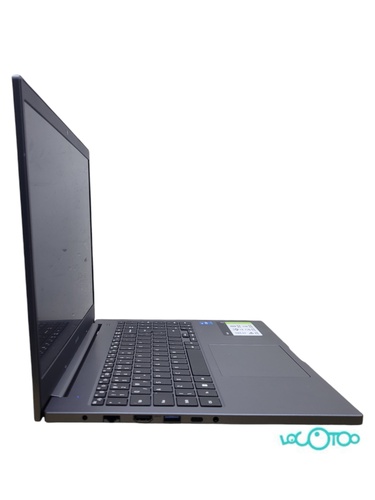 SAMSUNG NP550XDA 256 GB SSD 4 GB Intel I3 1