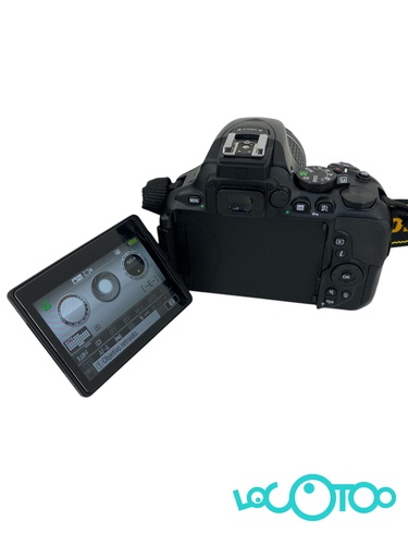 CÁMARA REFLEX NIKON D5600 + AF-P DX NIKKOR 