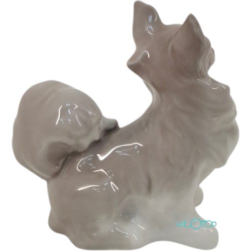 FIGURA DE PORCELANA PERRO PAPILLÓN LLADRÓ