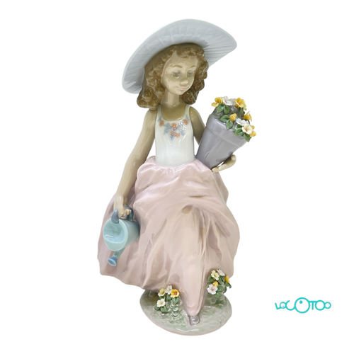 LLADRÓ Nº7676 NIÑA CON FLORES