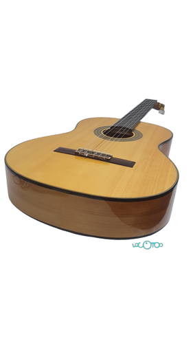 Guitarra Clásica JOSE GOMEZ C320.580EQ 6 Cu