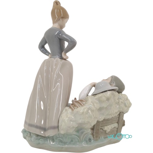 FIGURA LLADRÓ NIÑO DURMIENDO EN HENO CON SO