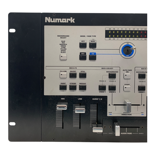 AUDIO/VIDEO MIXER NUMARK AVM01