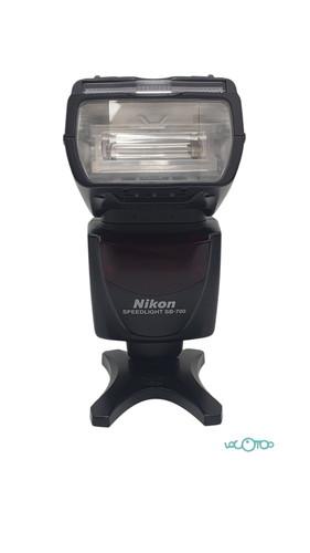 FLASH NIKON SPEEDLIGHT SB-700