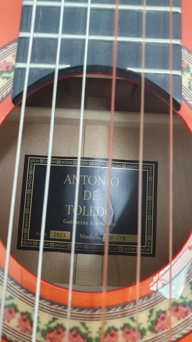 GUITARRA CLASICA  ANTONIO DE TOLEDO AFT 17B