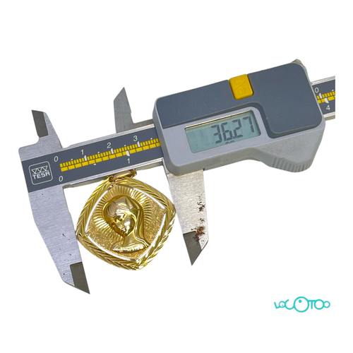 Colgante Oro MEDALLÓN NIÑA CON INSCRIPCION 