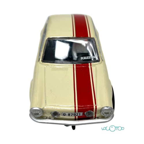 COCHE SCALEXTRIC SEAT 850 TC