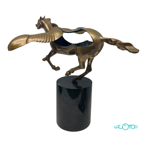  XUXO VAZQUEZ PEGASO DE BRONCE