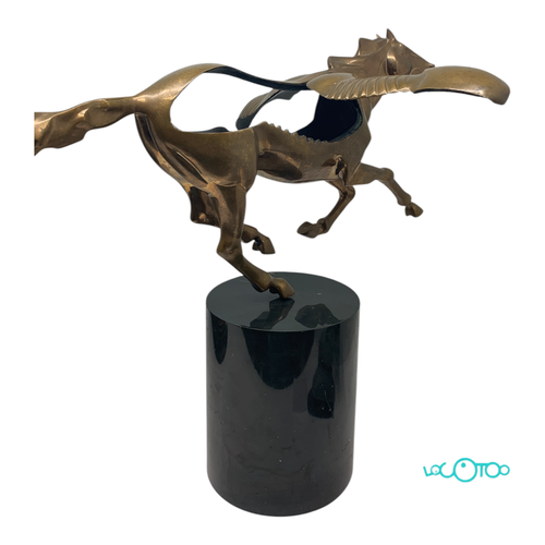  XUXO VAZQUEZ PEGASO DE BRONCE