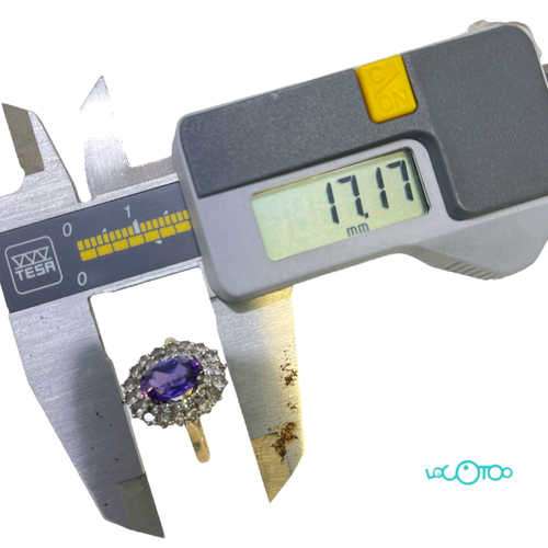 Anillo Oro CON PIEDRAS BLANCAS Y MORADA