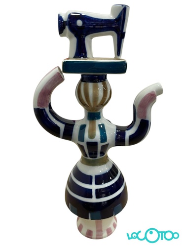 CERAMICA SARGADELOS MUJER CON MAQUINA DE CO