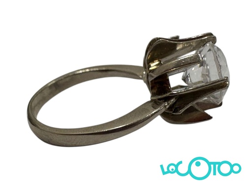 ANILLO DE ORO BLANCO CON PIEDRA