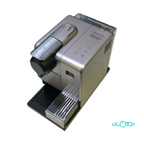 Cafetera Expreso NESPRESSO DELONGUI EN550-S