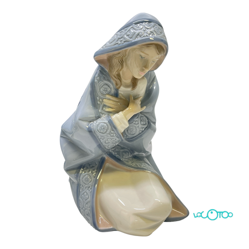 Cerámica FIGURA LLADRO BELEN 