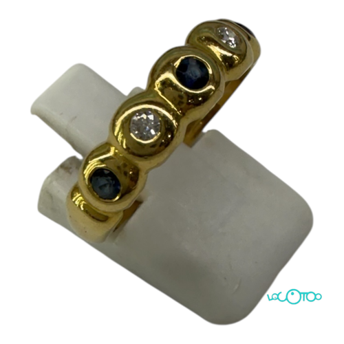 Anillo Oro18 k amarillo con tres zafiros az