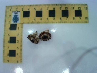 Pendientes oro 18 k y granates , tipo orla 