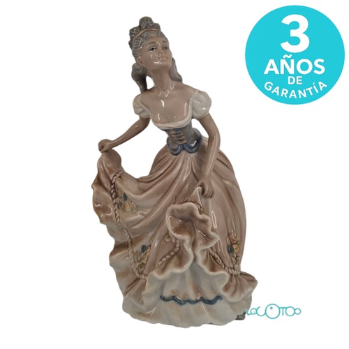 FIGURA CERÁMICA TENGRA MUJER CON VESTIDO