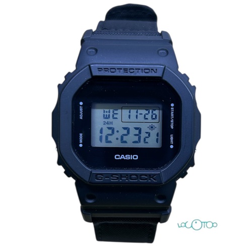 CASIO DW-5600BCE 