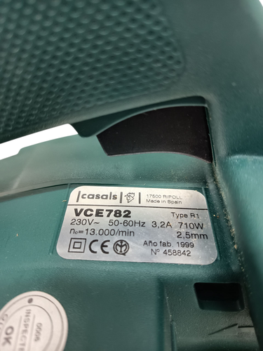 Cepillo Eléctrico CASALS VCE782 710W