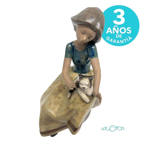 Cerámica LLADRÓ NIÑA CON GATO