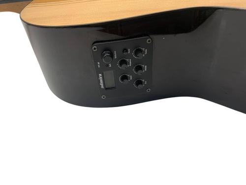 Guitarra Acústica ADMIRA SARA EC 6 Cuerdas