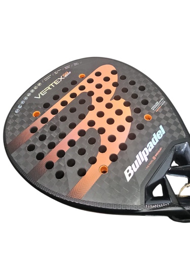 Pala BULLPADEL VERTEX 04 HYBRID