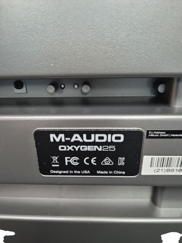 Teclado Electrónico M AUDIO OXYGEN 25