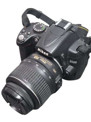 Cámara Réflex NIKON D5000