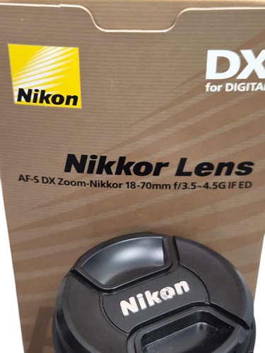 Objetivo NIKKOR AF-S NIKKOR 18-70MM F/1:3.5