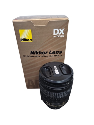 Objetivo NIKKOR AF-S NIKKOR 18-70MM F/1:3.5