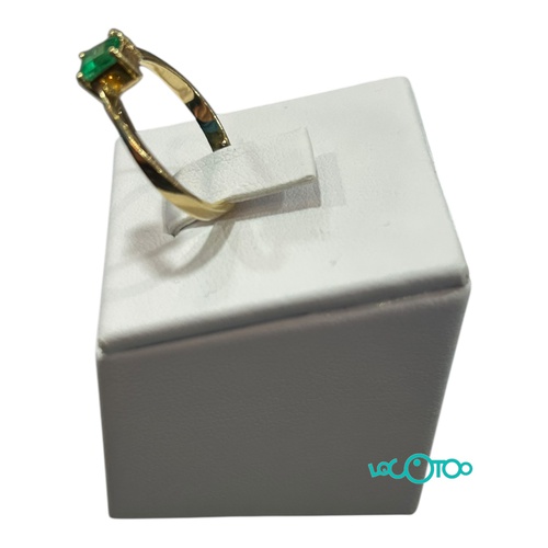 Anillo Oro 18K con circonita verde 