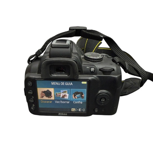 Cámara Réflex NIKON D3000+DX 18-55MM 1:3.5-