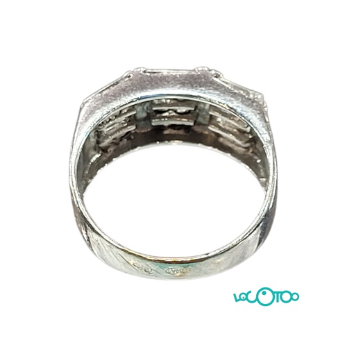 Anillo Oro 18k con 9 piedras blancas