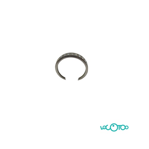 ANILLO ORO BLANCO CON PIEDRAS