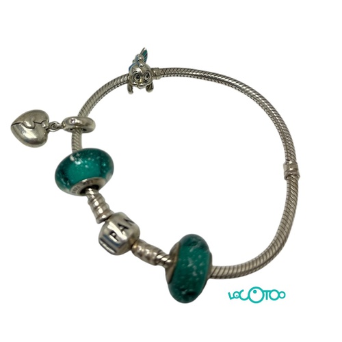 PULSERA PANDORA CON 4 CHARMS