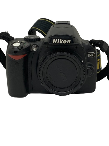 Cámara Réflex NIKON D40 6 MPX SD Solo Cuerp