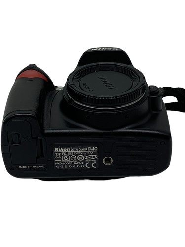 Cámara Réflex NIKON D40 6 MPX SD Solo Cuerp