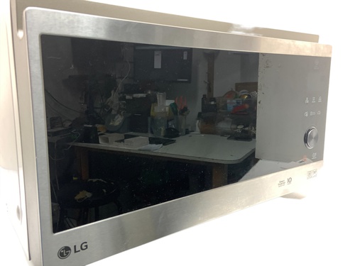 Horno LG MJ3965ACS
