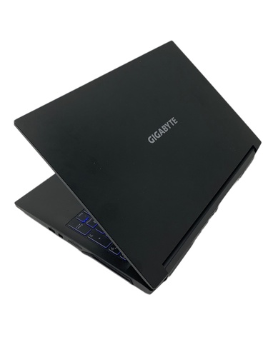 Portátil GIGABYTE G5 AX200NGW 1 TB SSD 16 G