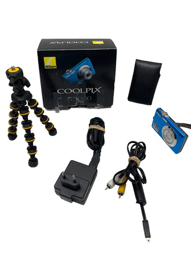 Cámara Compacta NIKON COLPIX S3000 12 MPX 4