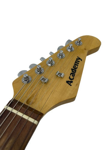 Guitarra Eléctrica ACADEMY STRATOCASTER 6 C