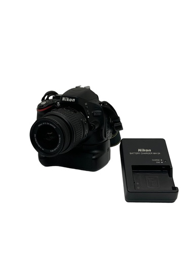 Cámara Réflex NIKON D5100 + AF-S NIKKOR 18-