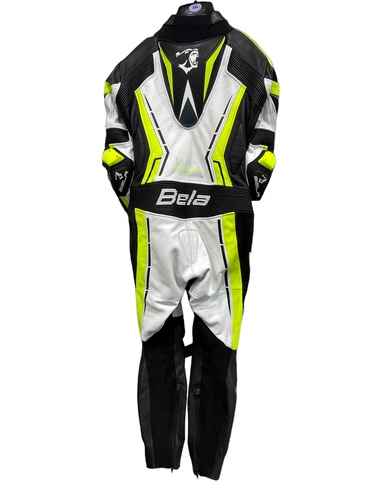 BELA TRAJE MOTORISTA CUERO NEGRO BLANCO Y A