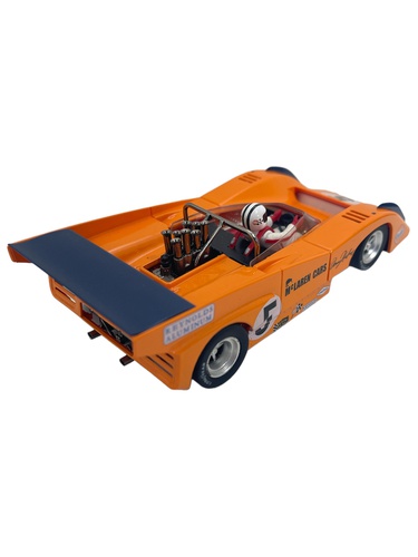 Coche Slot VANQUISH McLaren M8D
