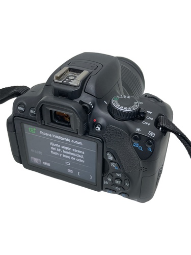 CANON EOS 650D 18-55mm