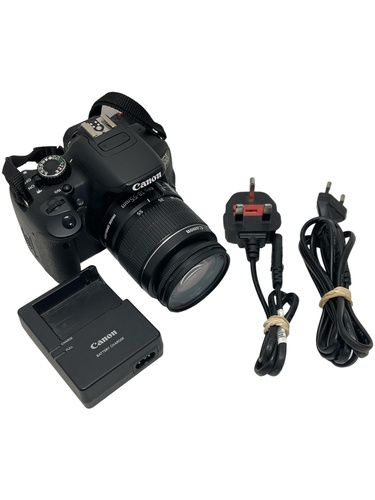 CANON EOS 650D 18-55mm