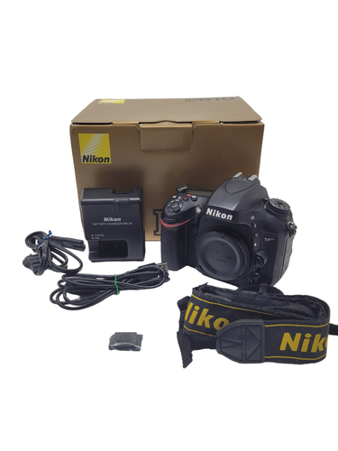 CAMARA NIKON D610