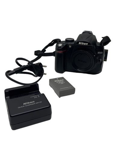 Cámara Réflex NIKON D5000